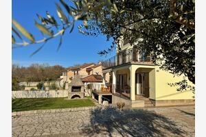 Apartamente cu parcare Malinska, Krk - 23878