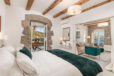 Apartmani s parkingom Opatija - 23879