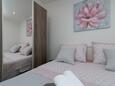 Seget Vranjica, Bedroom in the apartment, (pet friendly) and WiFi.