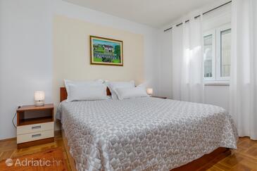 Apartmanok parkolóhellyel Mali Rat, Omis - 23882