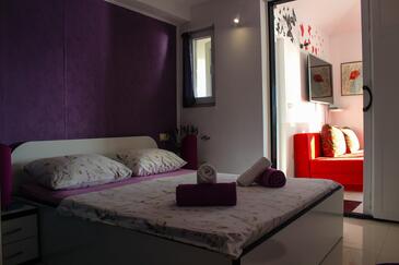 Appartamenti accanto al mare con piscina Pisak, Almissa - Omiš - 23884