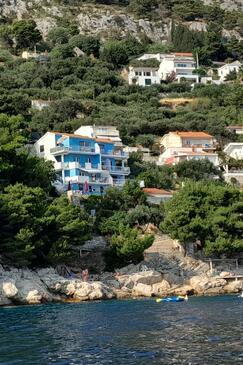 Pisak, Omiš, Property 23886 - Apartments by the sea.