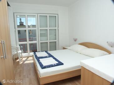 Lejligheder og værelser med parkering Crikvenica - 2389