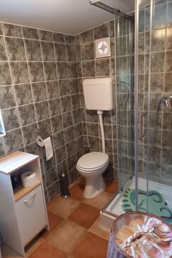 Apartments with terrace Vir, North Dalmatia