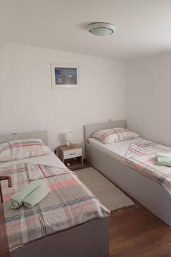 Apartments with terrace Vir, North Dalmatia