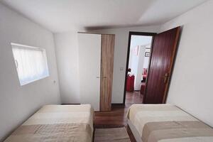 Apartmani s parkingom Vir - 23898