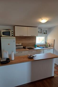 Apartments with terrace Vir, North Dalmatia