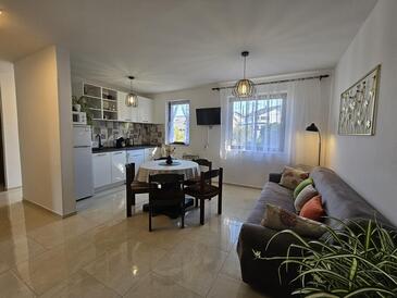 Trosoben apartma Malinska, Krk (A-2390-a(