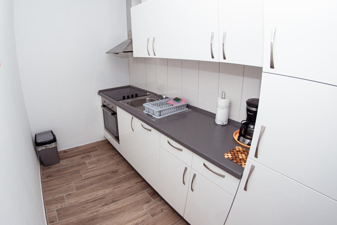 Appartamenti con piscina per famiglie Zaravecchia - Biograd na Moru, Biograd - 23912