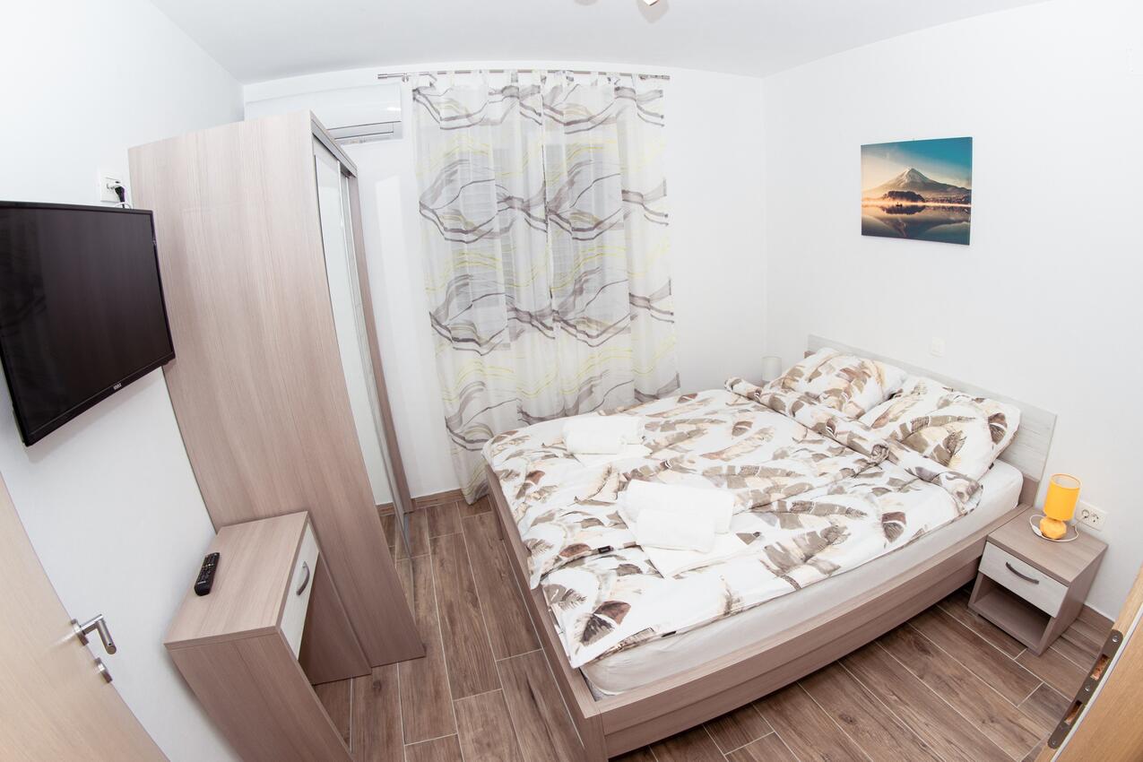 Leiligheter med basseng som passer for familier med barn Biograd na Moru, Biograd - 23912