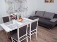 Biograd na Moru, Столовая в размещении типа apartment, WiFi.