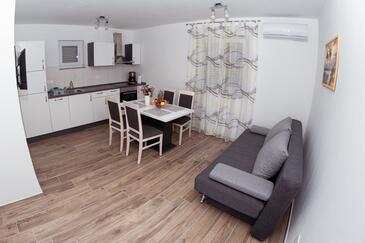 Biograd na Moru, Гостиная в размещении типа apartment, доступный кондиционер и WiFi.
