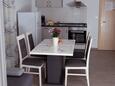 Biograd na Moru, Столовая в размещении типа apartment, WiFi.