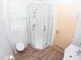 Biograd na Moru, Koupelna v ubytování typu studio-apartment, WiFi.