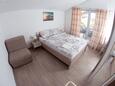 Biograd na Moru, Spálňa v ubytovacej jednotke studio-apartment, klimatizácia k dispozícii a WiFi.