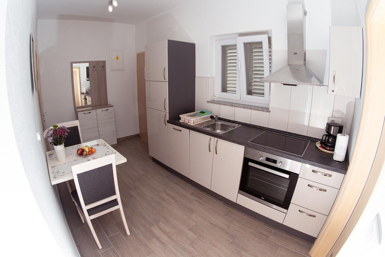 Апартаменты для семьи с бассейном Биоград-на-Мору - Biograd na Moru, Биоград - Biograd - 23912