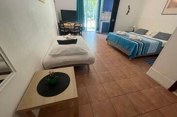 Studio apartments with terrace Omiš, Central Dalmatia