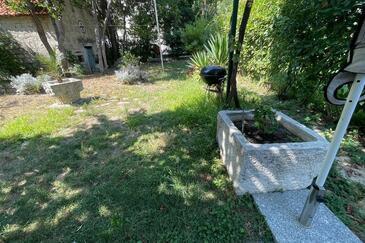 Studio apartments with terrace Omiš, Central Dalmatia