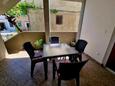 Baška, Terrasse in folgender Unterkunftsart apartment, Haustiere erlaubt und WiFi.