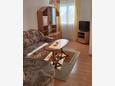 Podgora, Living room in the apartment, air condition available and WiFi.