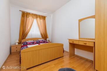 Appartamenti e camere con parcheggio Podgora, Macarsca - Makarska - 23916