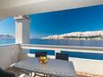 Baška, Terrace in the apartment, with a sea view, (pet friendly) and WiFi.