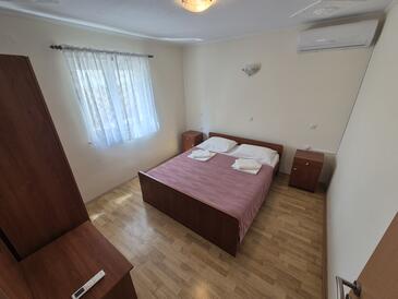 Apartmaji ob morju Zubovići, Pag - 23921