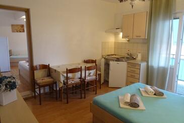 Živogošće - Blato, Sala da pranzo nell'alloggi del tipo apartment, condizionatore disponibile e WiFi.