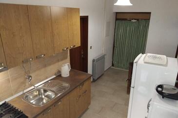 Apartamente cu parcare Zivogosce - Blato, Makarska - 23922