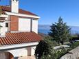 Ičići, Opatija, Cour 23928 - Appartement avec une plage de galets.