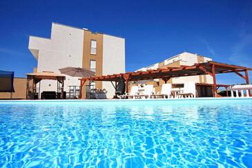 Apartmaji z bazenom Nin, Zadar - 23930 Adriatic.hr