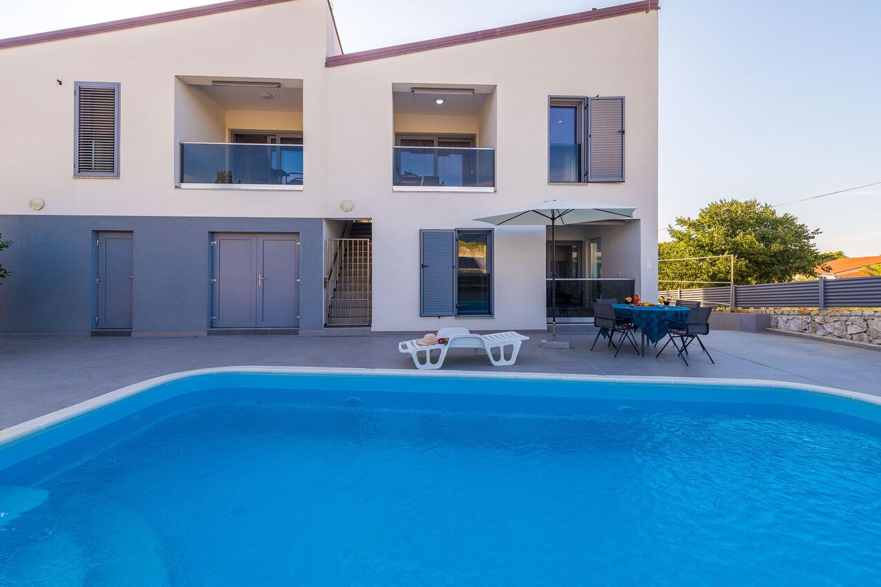 Apartments with swimming pool Lukoran, Ugljan - 23933