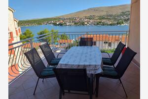Appartamento di due stanze Sparadici Appartamento di due stanze Sparadici, Sebenico - Šibenik (A-23939-a)