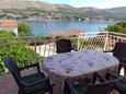 Šparadići, Terraza en alojamiento de tipo apartment, con vista al mar y WiFi.