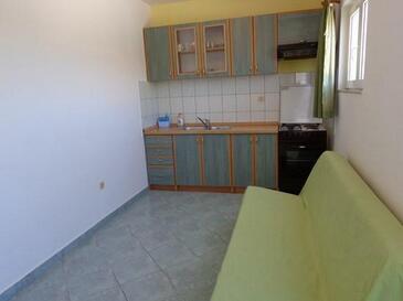 Šparadići, Kitchen in the apartment, air condition available and WiFi.