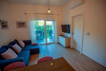 Solaris, Woonkamer in accommodatietype apartment, airconditioning beschikbaar en WiFi.