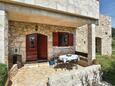 Zaraće (Dubovica), Hvar, Courtyard 23952 - Vacation Rentals with pebble beach.