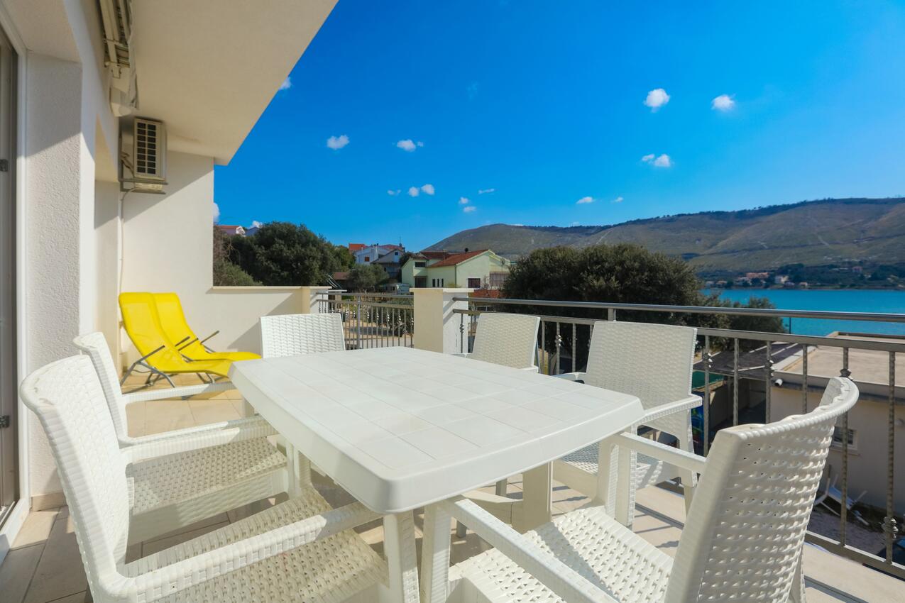 Apartamento para dos personas Grebastica (Sibenik) (A-23955-b)