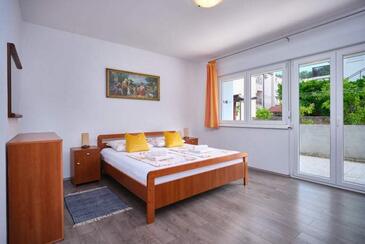 Ferienwohnungen am Meer Mastrinka, Ciovo - 23959