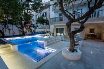 Apartmanok családok részére medencével Makarska - 23966