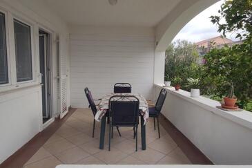 Apartamente cu parcare Lopar, Rab - 23968