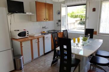 Apartments with parking space Dramalj, Crikvenica - 2397