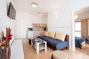 Vir, Woonkamer in accommodatietype apartment, airconditioning beschikbaar en WiFi.