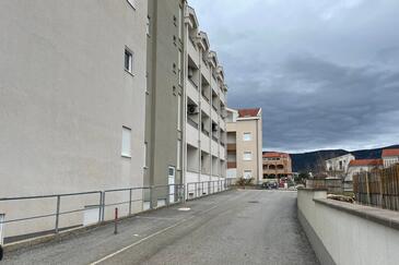 Kaštel Štafilić, Kaštela, Objekt 23978 - Apartmani sa šljunčanom plažom.