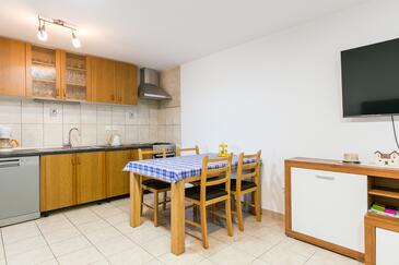 Apartmány s terasou Trogir, Střední Dalmácie