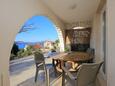 Trogir, Terrasse in folgender Unterkunftsart apartment, mit Meerblick und WiFi.