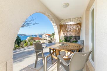 Apartmány s terasou Trogir, Střední Dalmácie