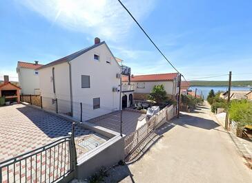 Gornji Karin, Novigrad, Property 23985 - Apartments with pebble beach.