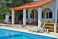 Family friendly house with a swimming pool Selca, Brač - 23995