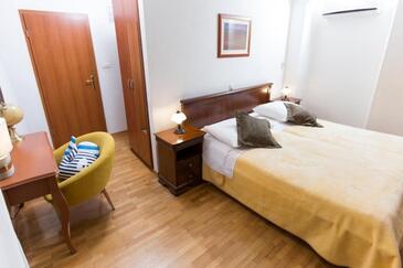 Спальня Split, Спальня в розміщенні типу room, доступний кондиціонер і WiFi.